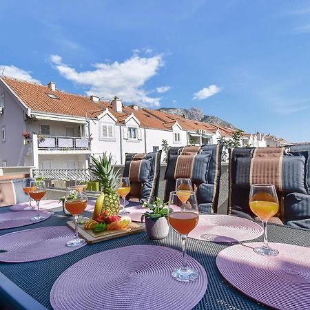 Apartment Ela Omiš Eksteriør billede