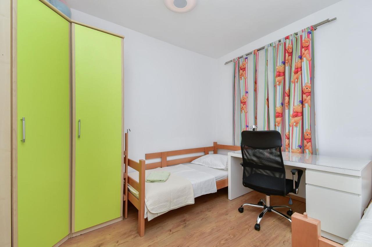 Apartment Ela Omiš Eksteriør billede