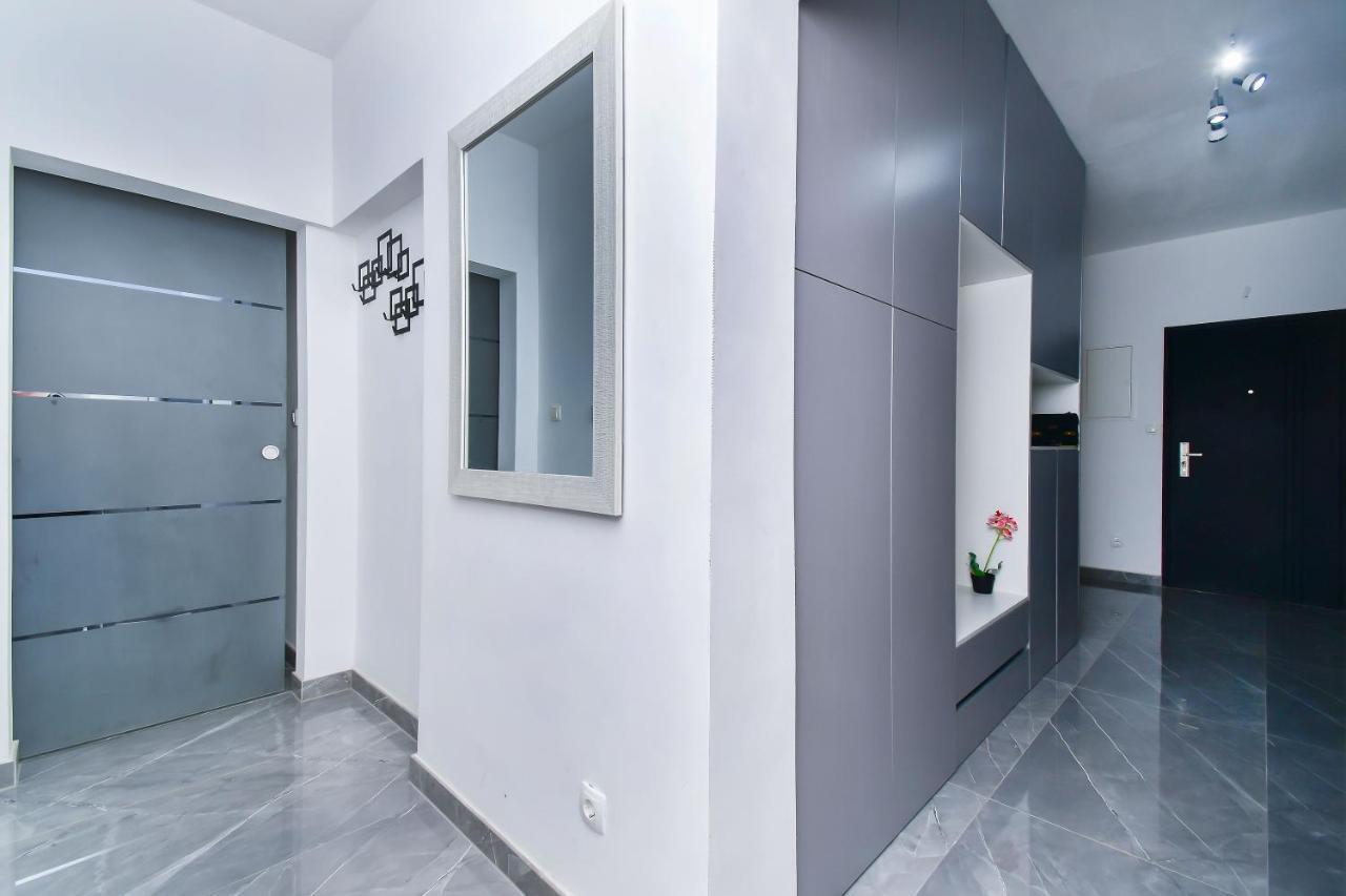 Apartment Ela Omiš Eksteriør billede