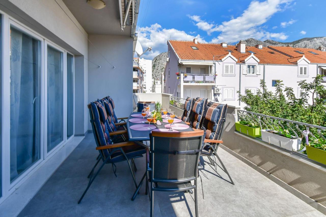 Apartment Ela Omiš Eksteriør billede