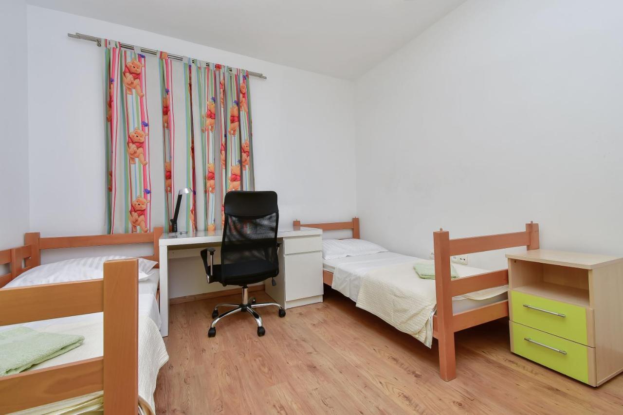 Apartment Ela Omiš Eksteriør billede
