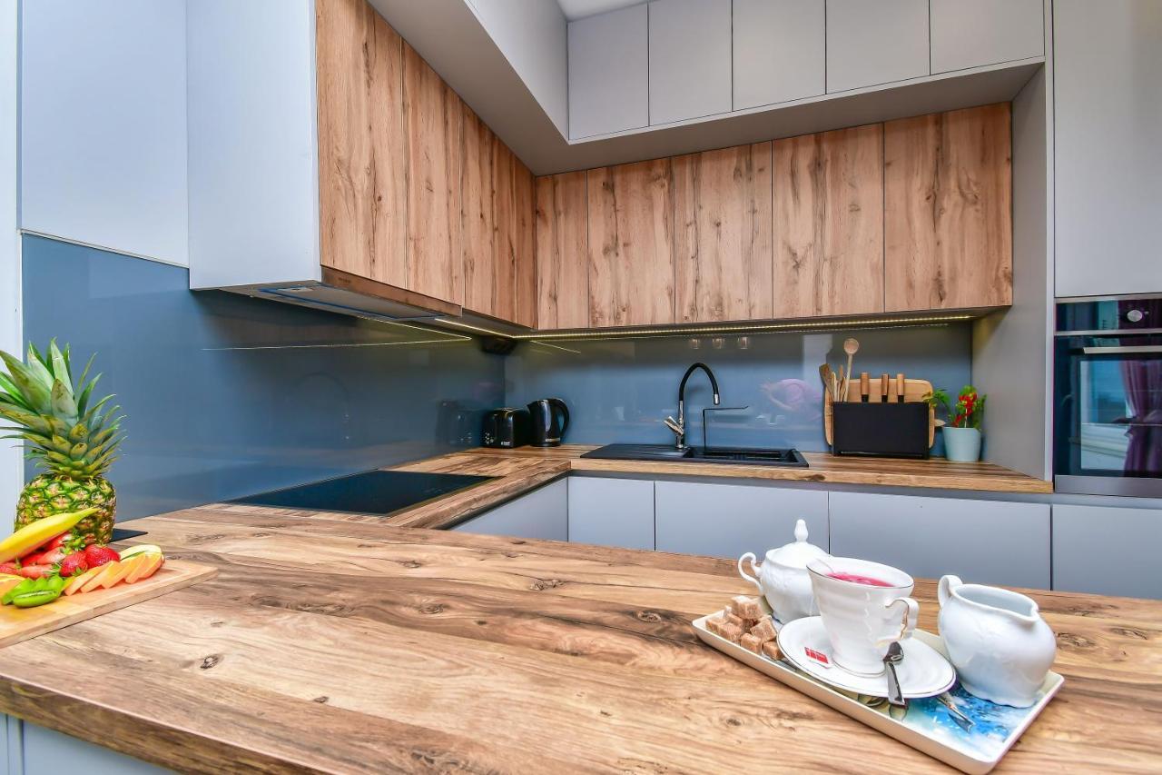 Apartment Ela Omiš Eksteriør billede
