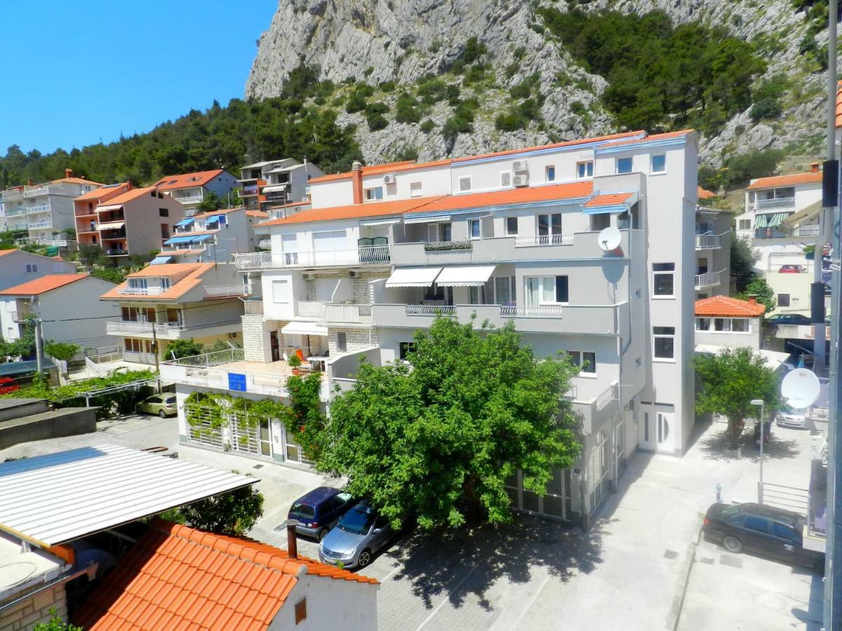 Apartment Ela Omiš Eksteriør billede